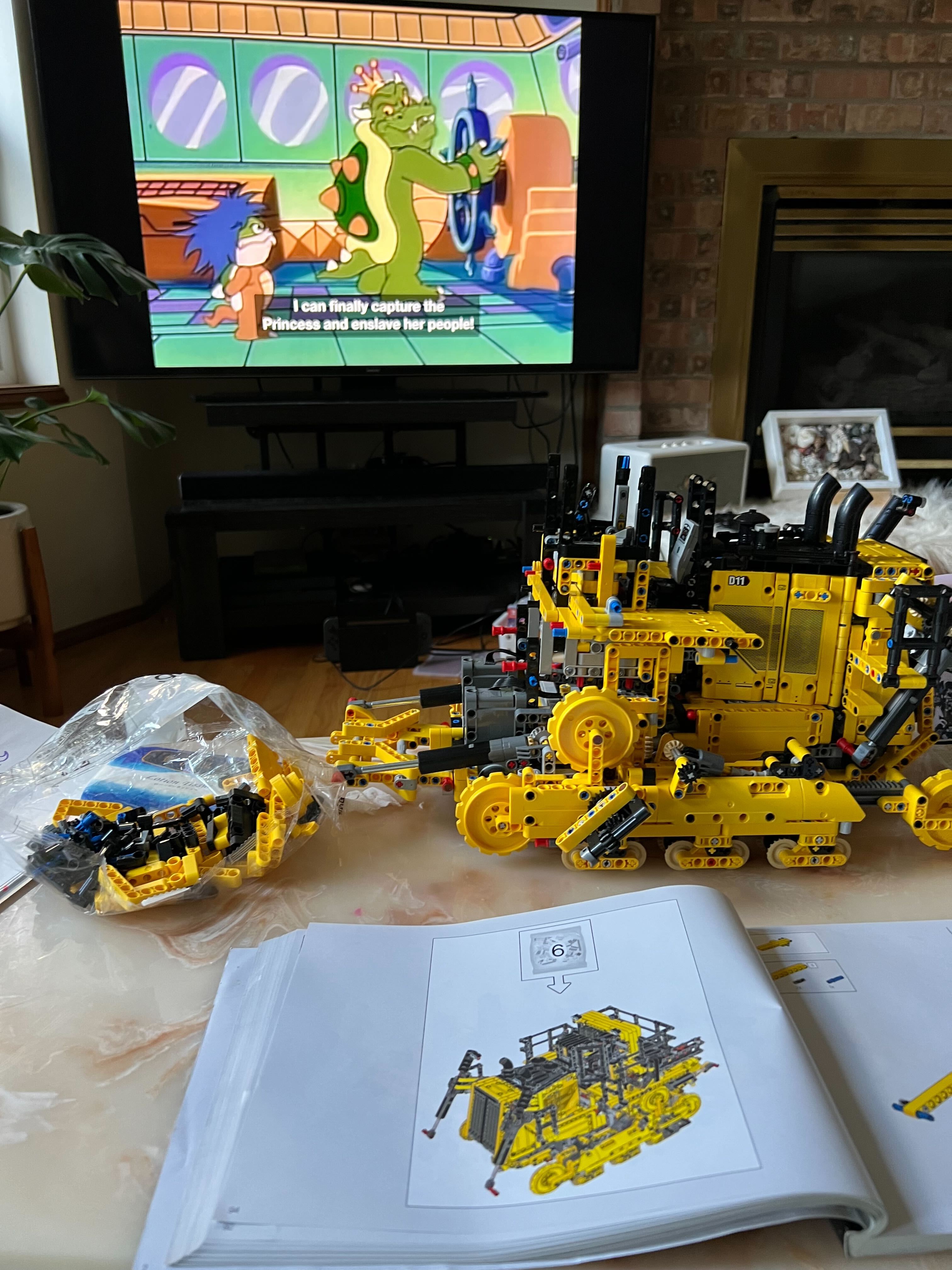 LEGO BULLDOZER D11 CAT TELECOMMANDE 